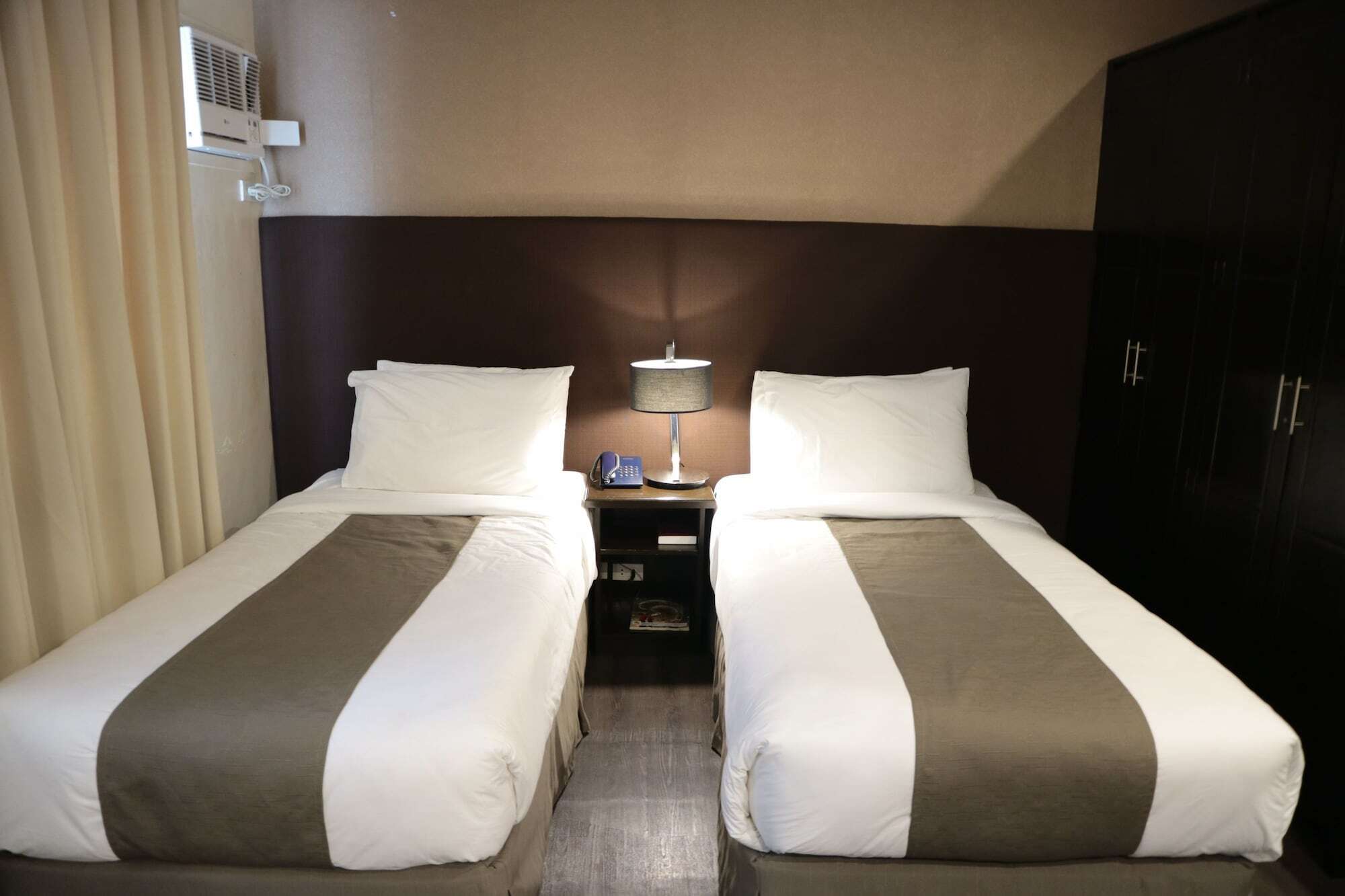 אילוילו Gt Hotel Jaro מראה חיצוני תמונה