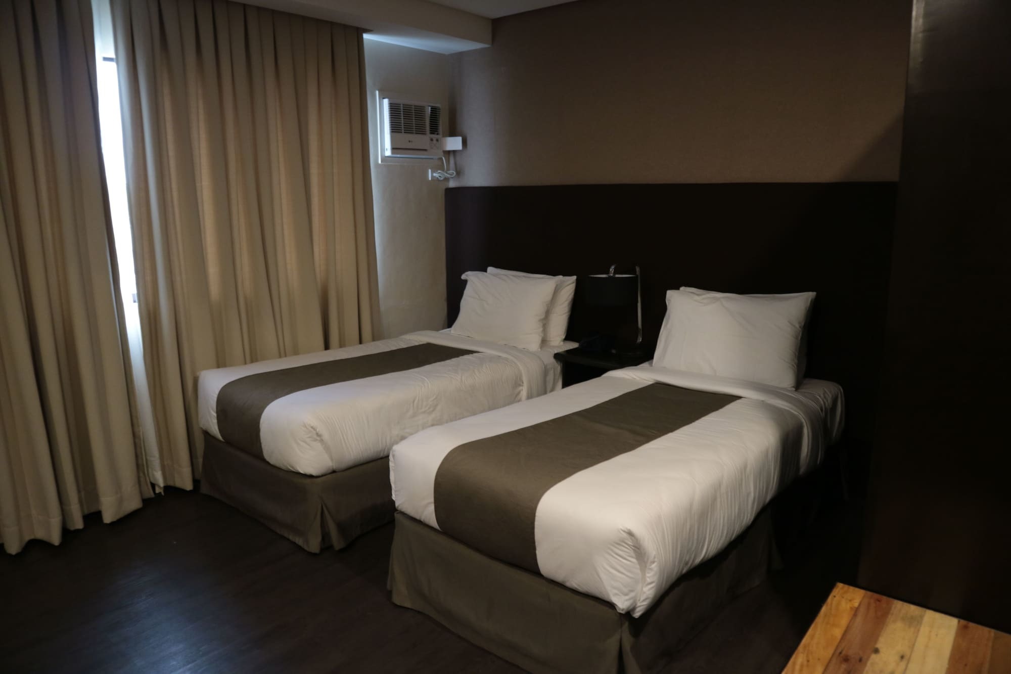 אילוילו Gt Hotel Jaro מראה חיצוני תמונה